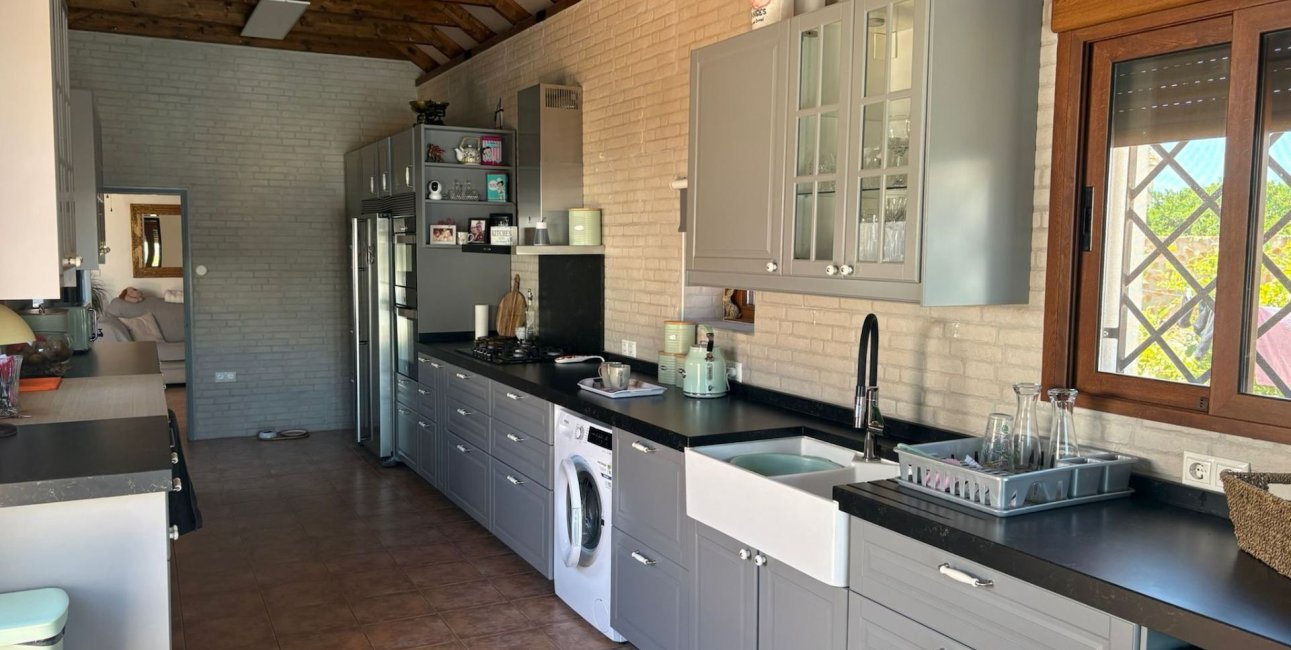 Resale - Villa -
Jacarilla - Jacarilla - Country