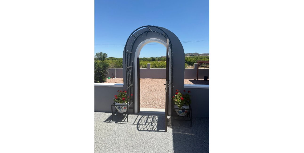 Resale - Villa -
Jacarilla - Jacarilla - Country