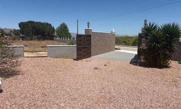 Resale - Villa -
Jacarilla - Jacarilla - Country