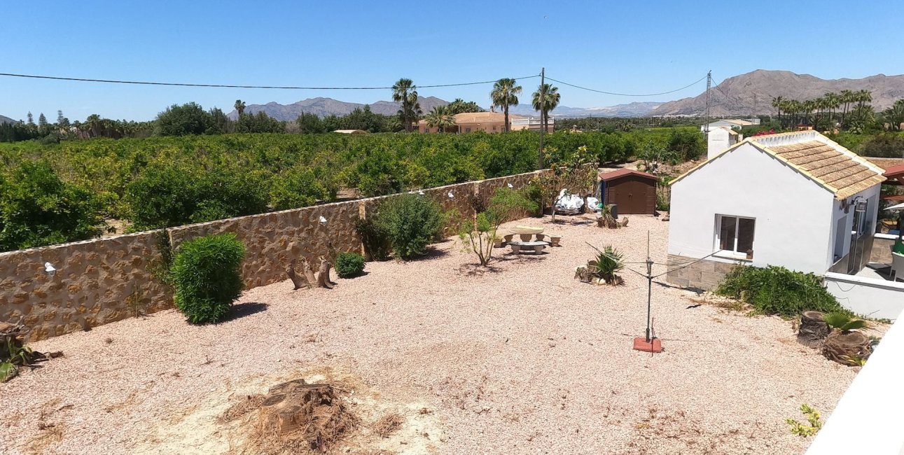 Resale - Villa -
Jacarilla - Jacarilla - Country