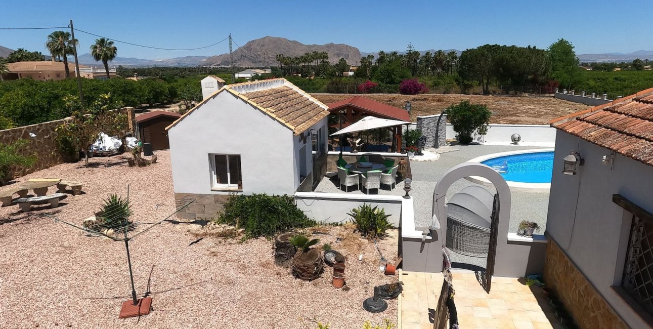 Resale - Villa -
Jacarilla - Jacarilla - Country