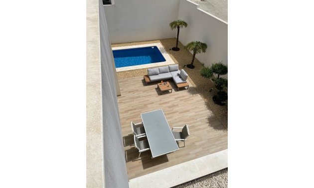 Reventa - Villa -
Ciudad Quesada - La Marquesa