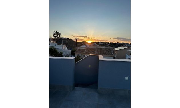 Reventa - Villa -
Ciudad Quesada - La Marquesa