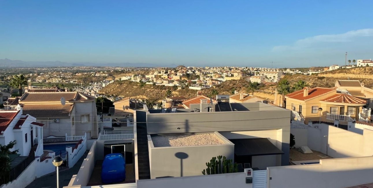 Reventa - Villa -
Ciudad Quesada - La Marquesa