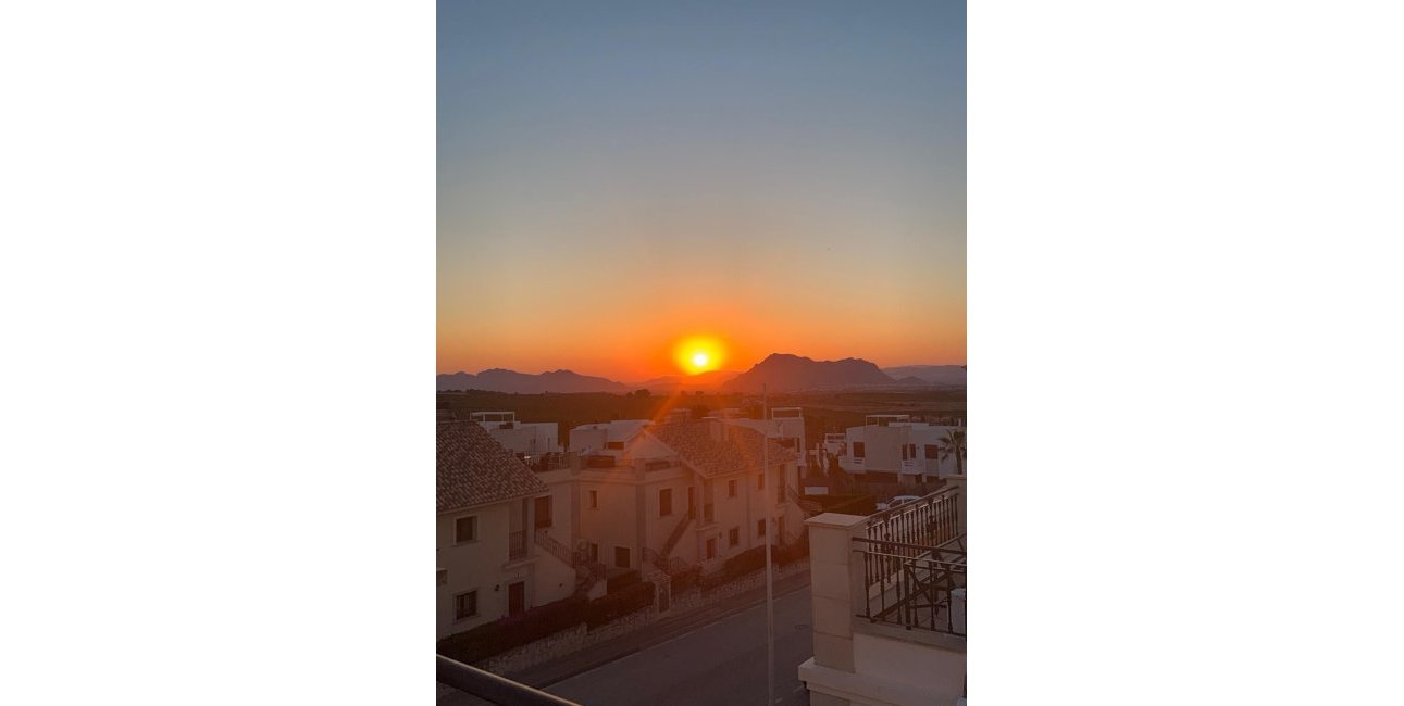 Resale - Apartment / flat -
Algorfa - La Finca Golf Resort