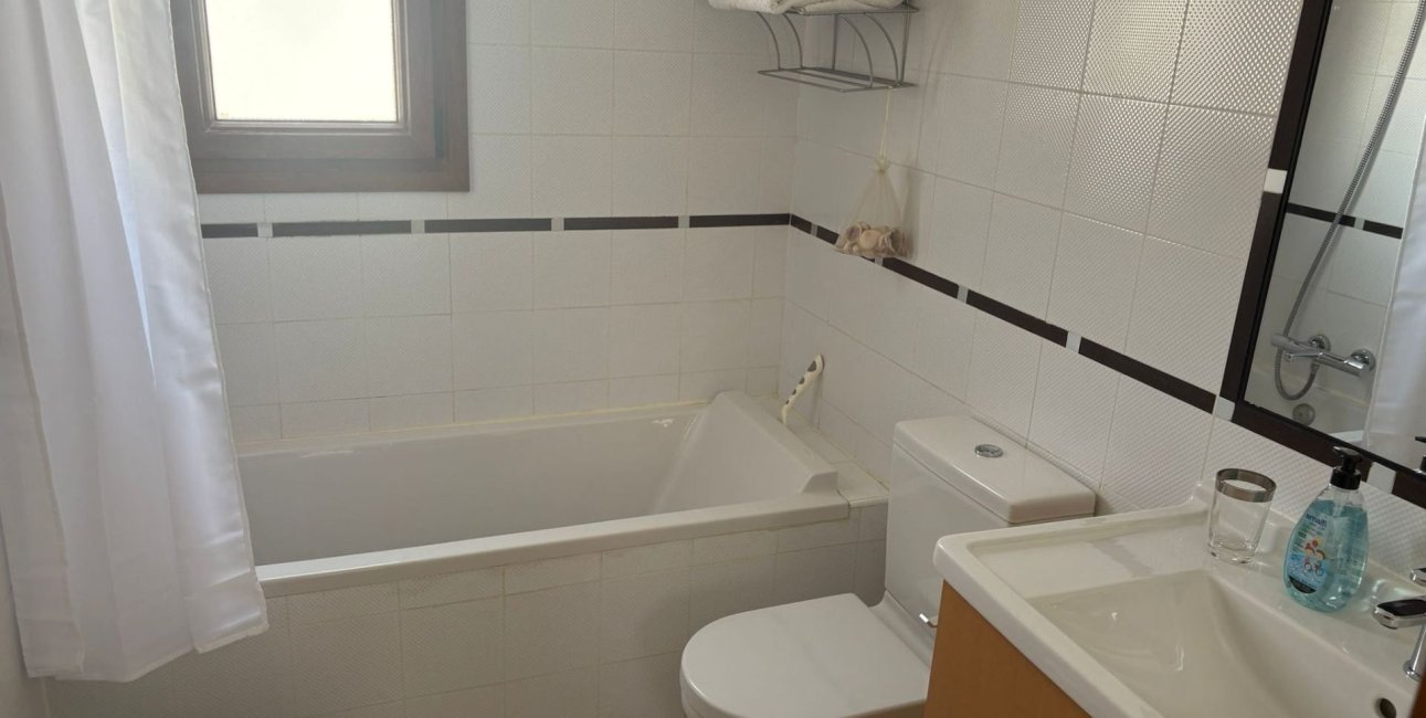 Resale - Apartment / flat -
Algorfa - La Finca Golf Resort