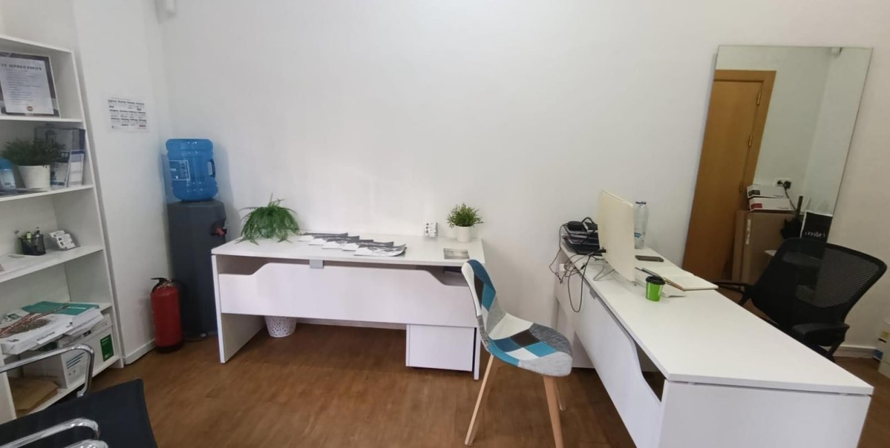 Long Term Rental - Commercial -
Torrevieja - Centro