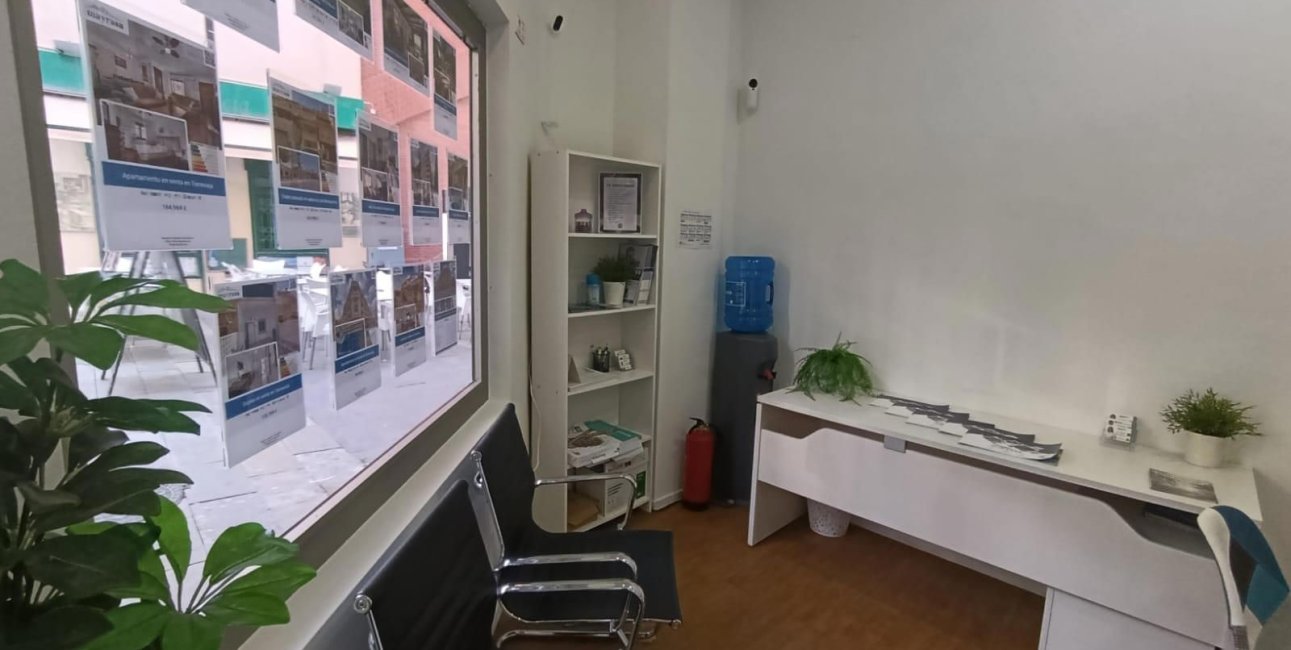 Long Term Rental - Commercial -
Torrevieja - Centro