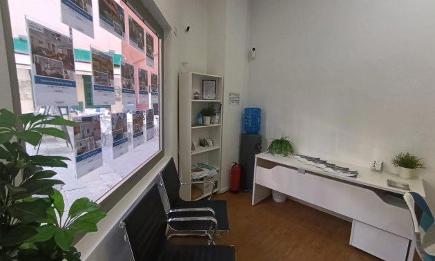 Long Term Rental - Commercial -
Torrevieja - Centro