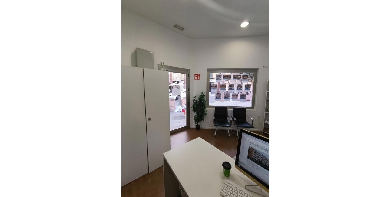 Long Term Rental - Commercial -
Torrevieja - Centro