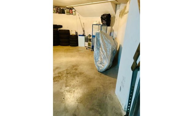 Rynek wtórny - Garaż -
Torrevieja - La Mata