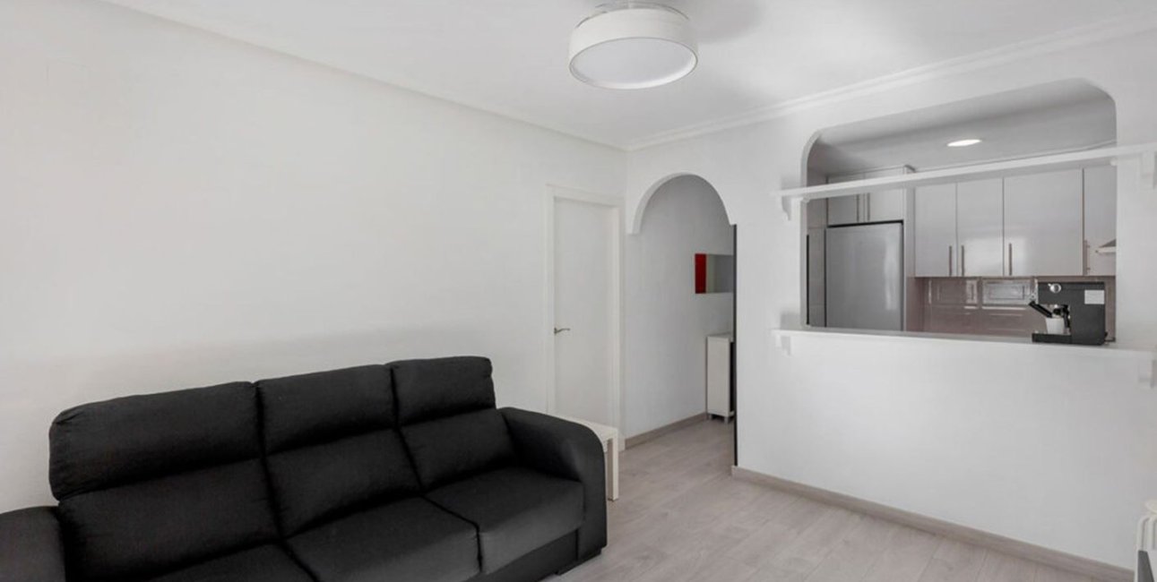 Resale - Apartment / flat -
Torrevieja - La Mata