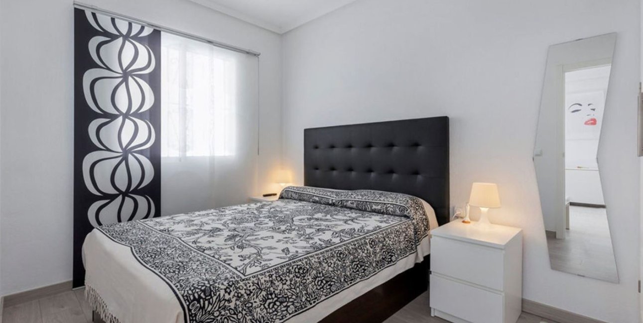 Resale - Apartment / flat -
Torrevieja - La Mata