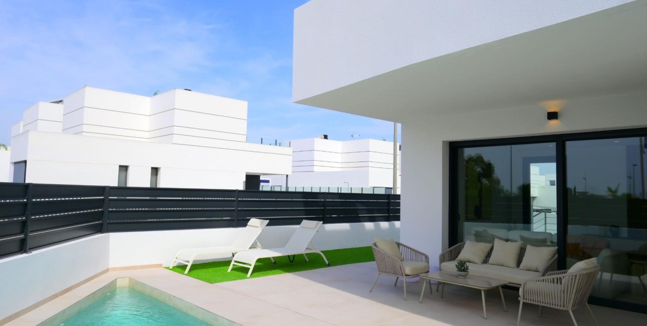 New Build - Villa -
Dolores - polideportivo