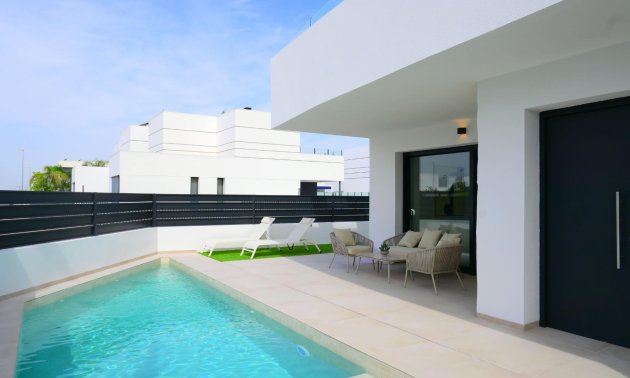 New Build - Villa -
Dolores - polideportivo