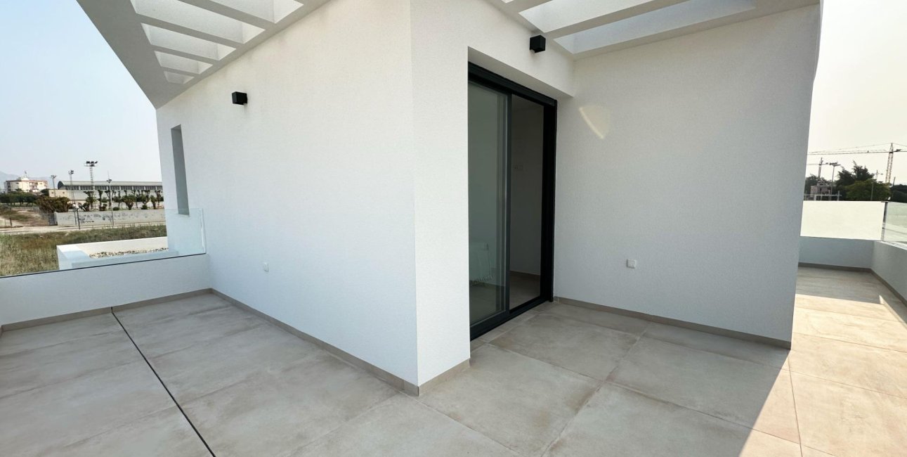 New Build - Villa -
Dolores - polideportivo