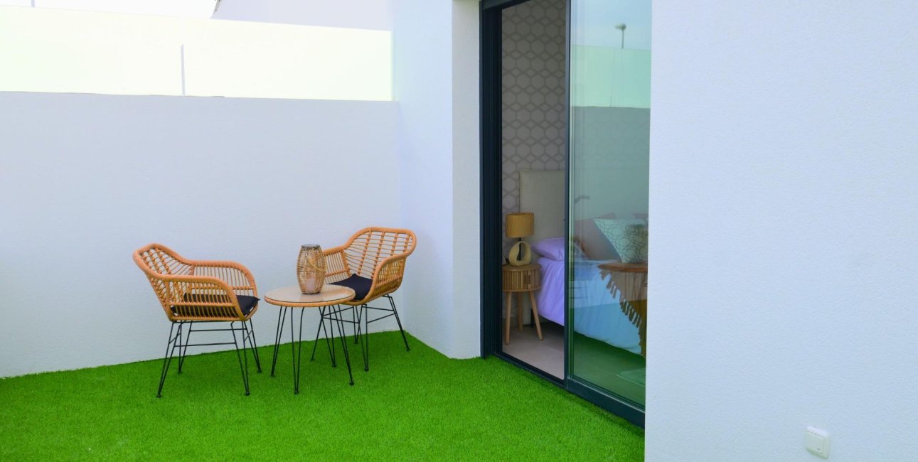 New Build - Villa -
Dolores - polideportivo