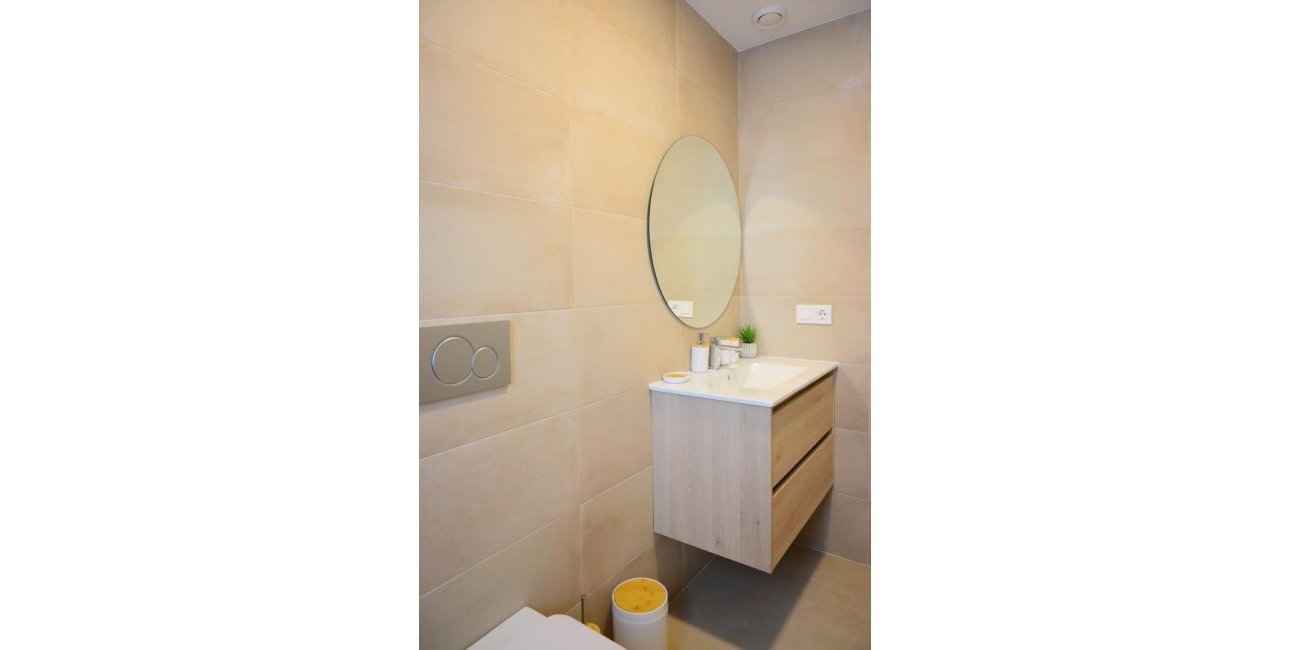 New Build - Villa -
Dolores - polideportivo