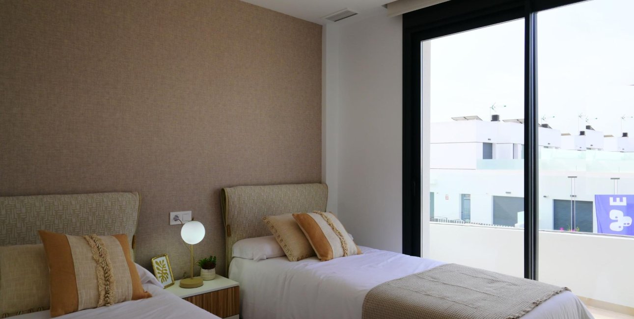 New Build - Villa -
Dolores - polideportivo