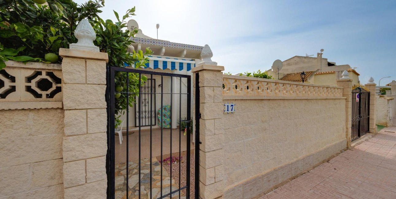 Resale - Townhouse -
Orihuela Costa - La Florida