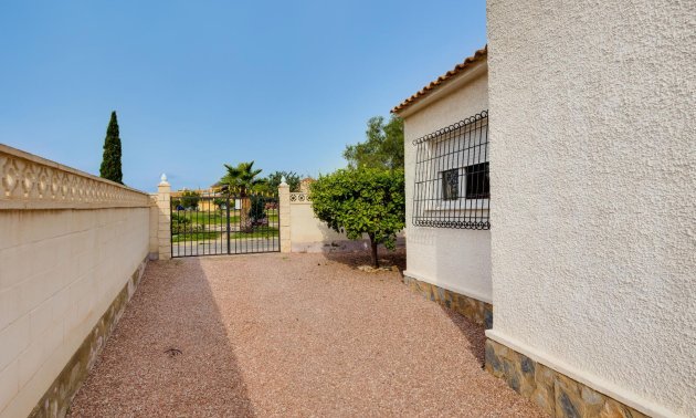 Resale - Townhouse -
Orihuela Costa - La Florida