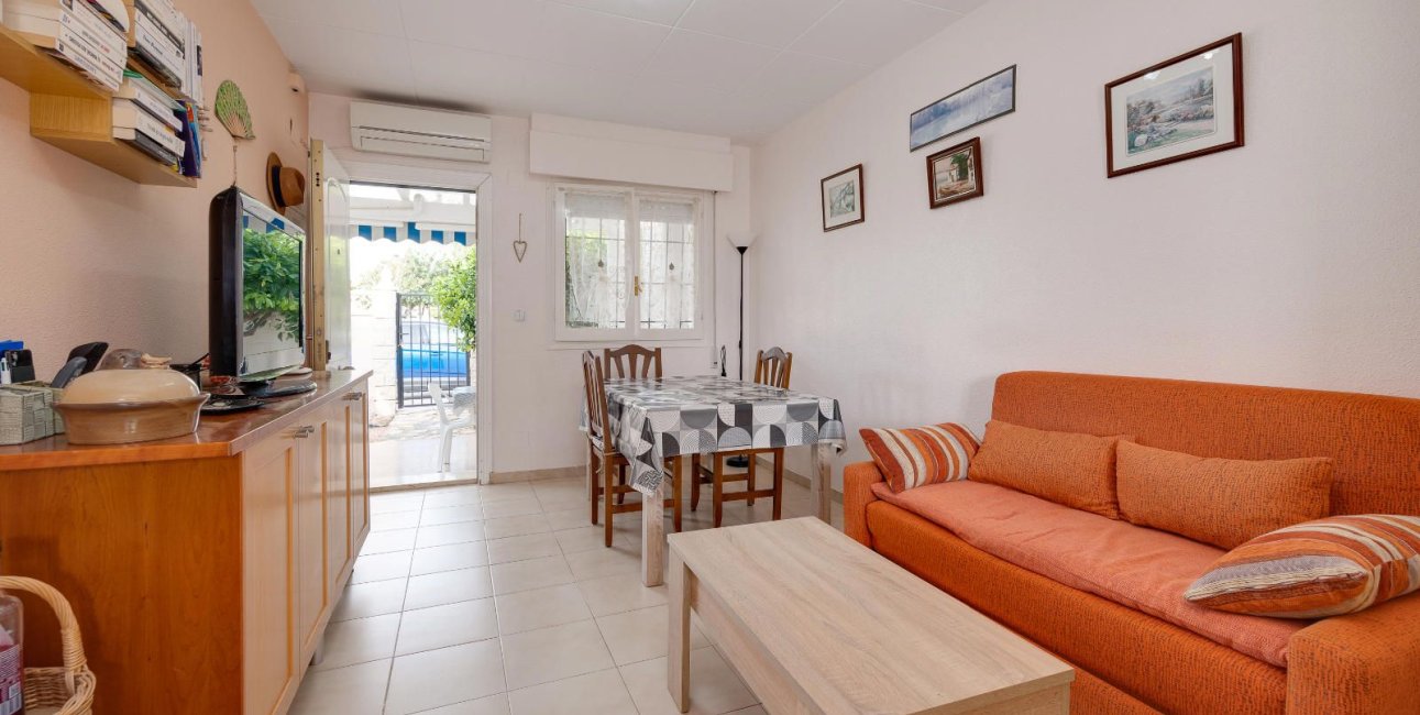 Resale - Townhouse -
Orihuela Costa - La Florida