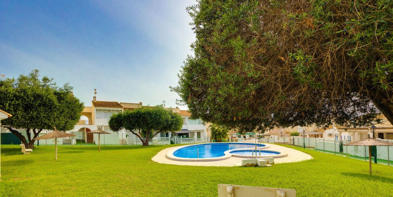 Resale - Townhouse -
Orihuela Costa - La Florida