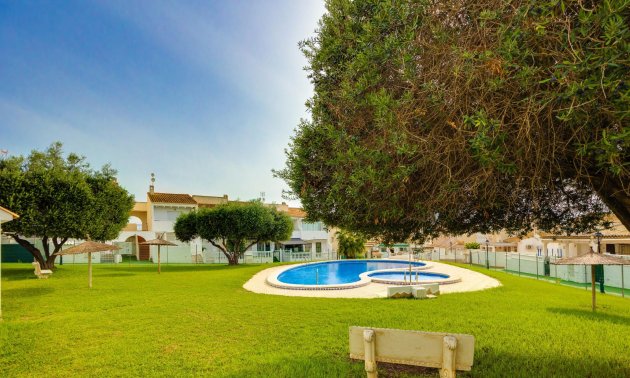 Resale - Townhouse -
Orihuela Costa - La Florida