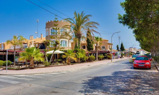 Resale - Townhouse -
Orihuela Costa - La Florida