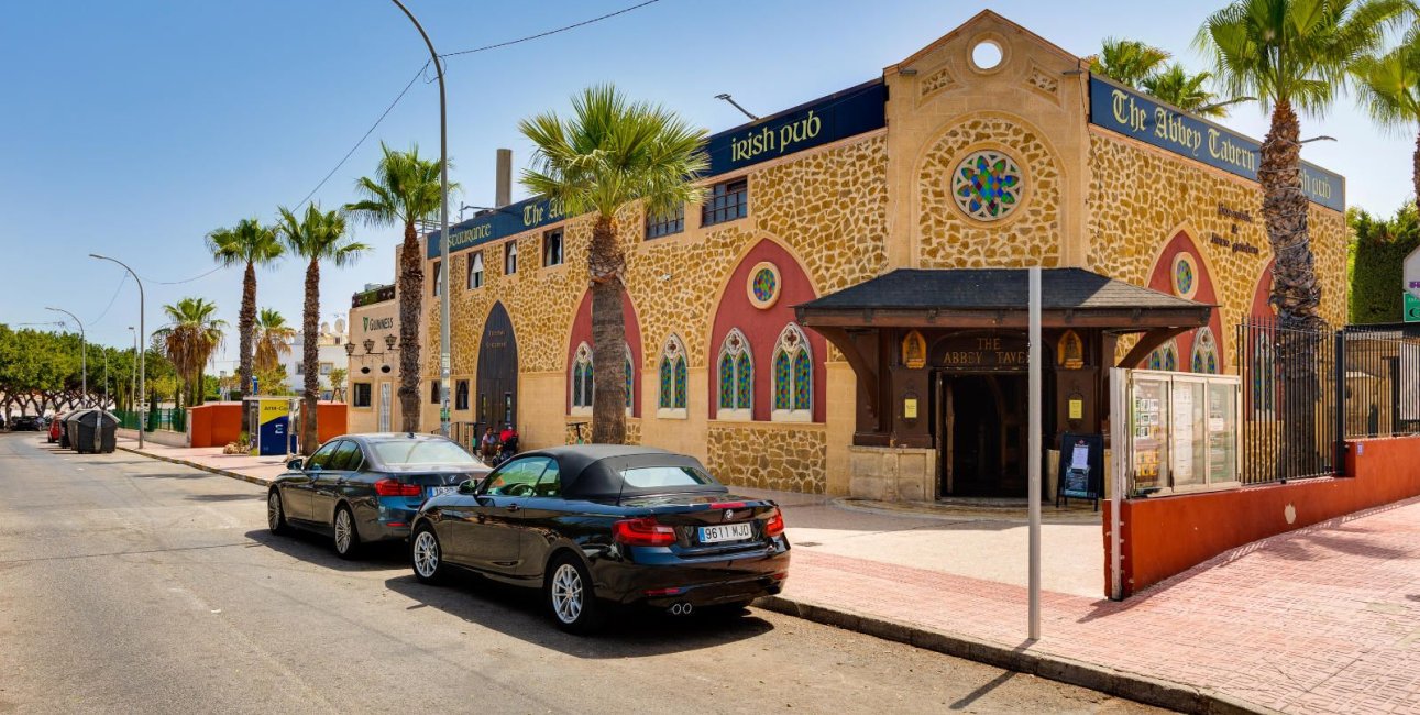 Resale - Townhouse -
Orihuela Costa - La Florida