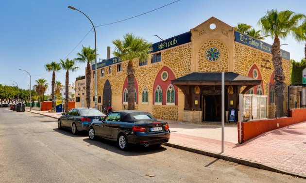 Resale - Townhouse -
Orihuela Costa - La Florida