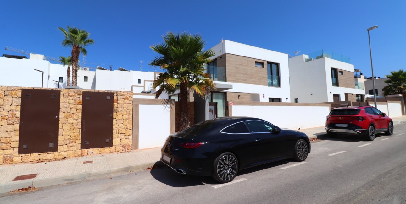 Resale - Villa -
Benijofar - Benijofar - Village