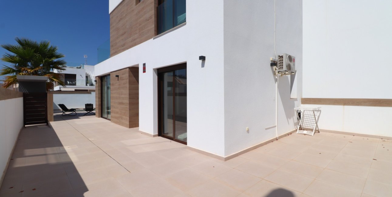 Resale - Villa -
Benijofar - Benijofar - Village