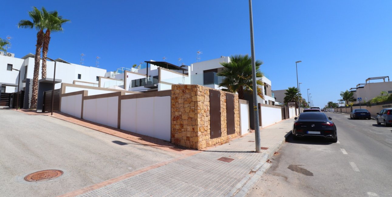 Resale - Villa -
Benijofar - Benijofar - Village