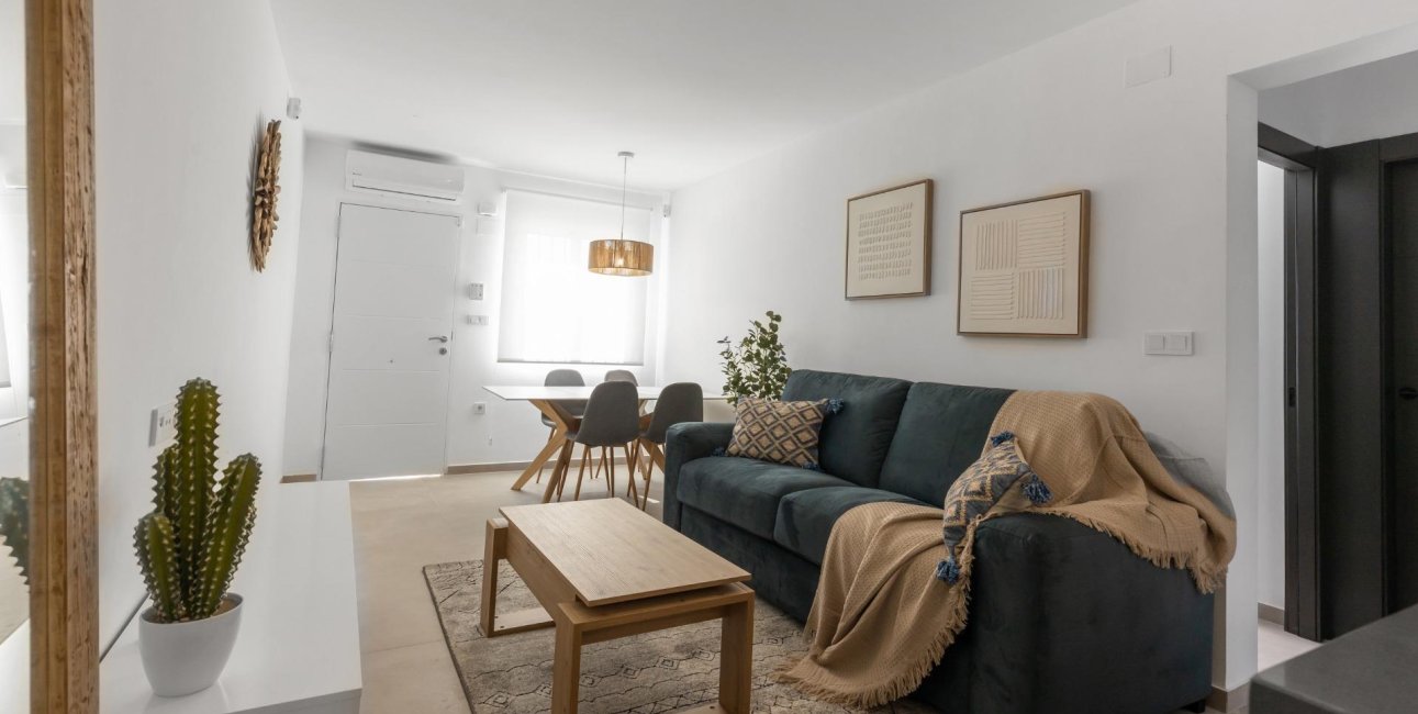 Long Term Rental - Bungalow -
Torrevieja - Frutales - Rosaleda