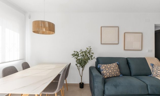 Long Term Rental - Bungalow -
Torrevieja - Frutales - Rosaleda