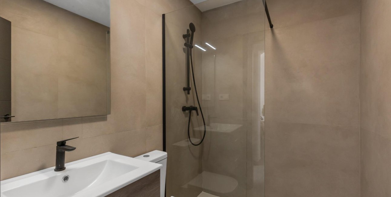 Long Term Rental - Bungalow -
Torrevieja - Frutales - Rosaleda