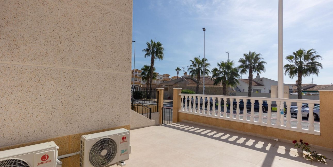 Long Term Rental - Bungalow -
Torrevieja - Frutales - Rosaleda