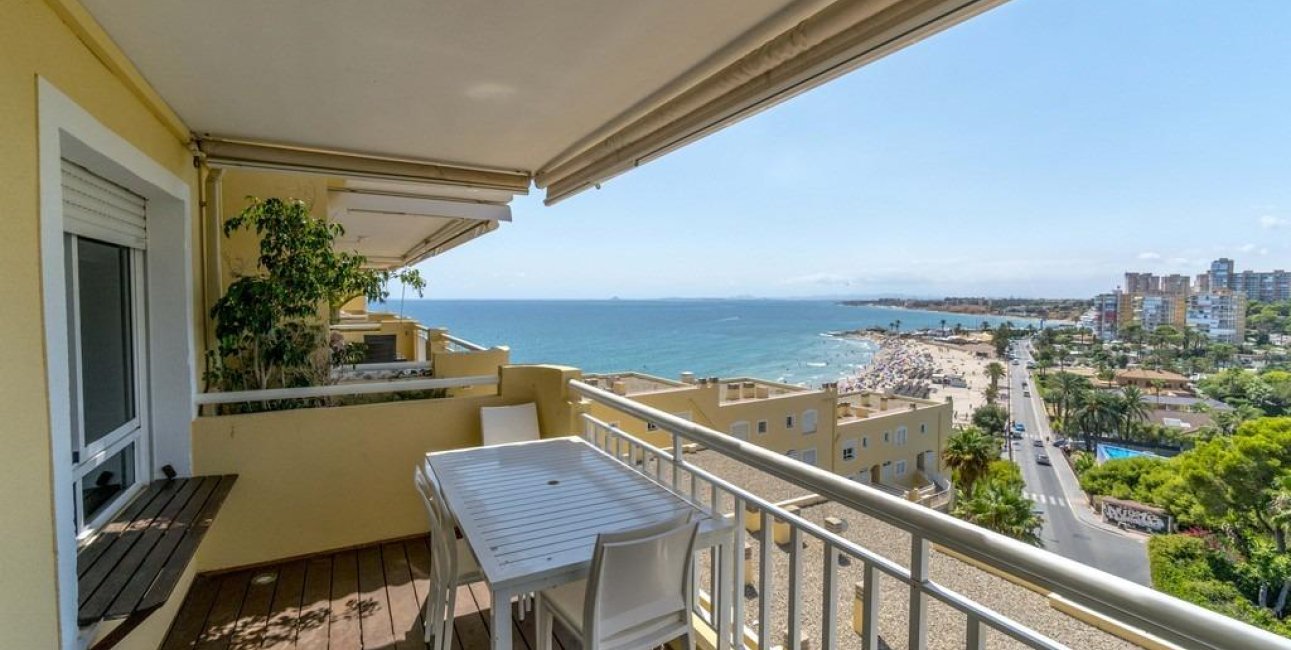 Resale - Apartment / flat -
Orihuela Costa - Campoamor