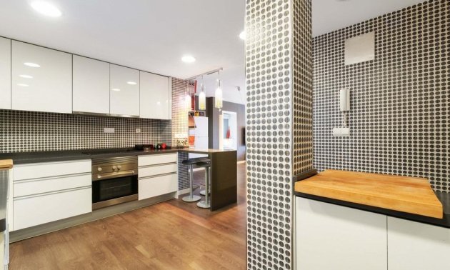 Resale - Apartment / flat -
Orihuela Costa - Campoamor