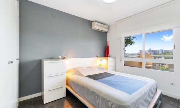 Resale - Apartment / flat -
Orihuela Costa - Campoamor