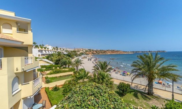 Resale - Apartment / flat -
Orihuela Costa - Campoamor