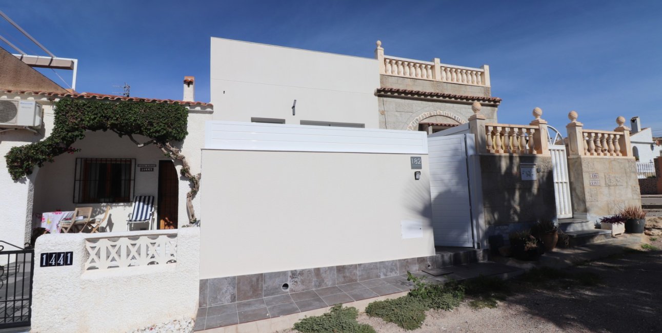 Resale - Townhouse -
Torrevieja - San Luis