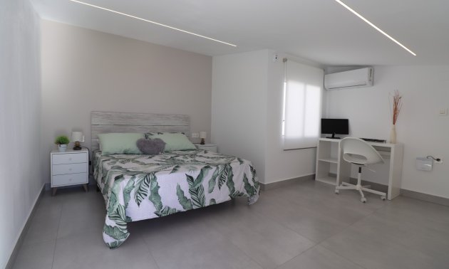 Resale - Townhouse -
Torrevieja - San Luis