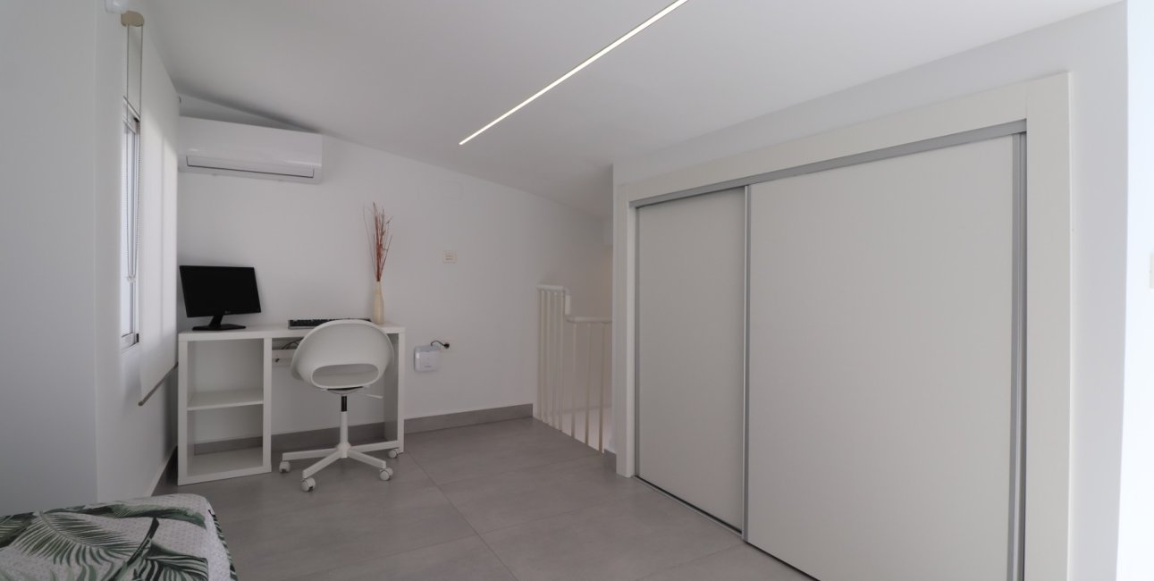 Resale - Townhouse -
Torrevieja - San Luis