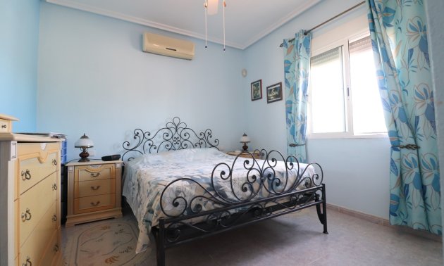 Reventa - Finca -
Catral - Catral - Country