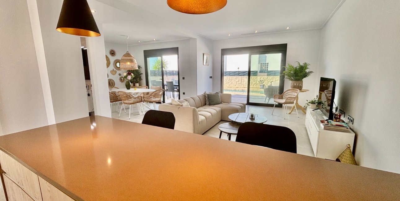 Resale - Villa -
Benijofar - Benijofar - Village