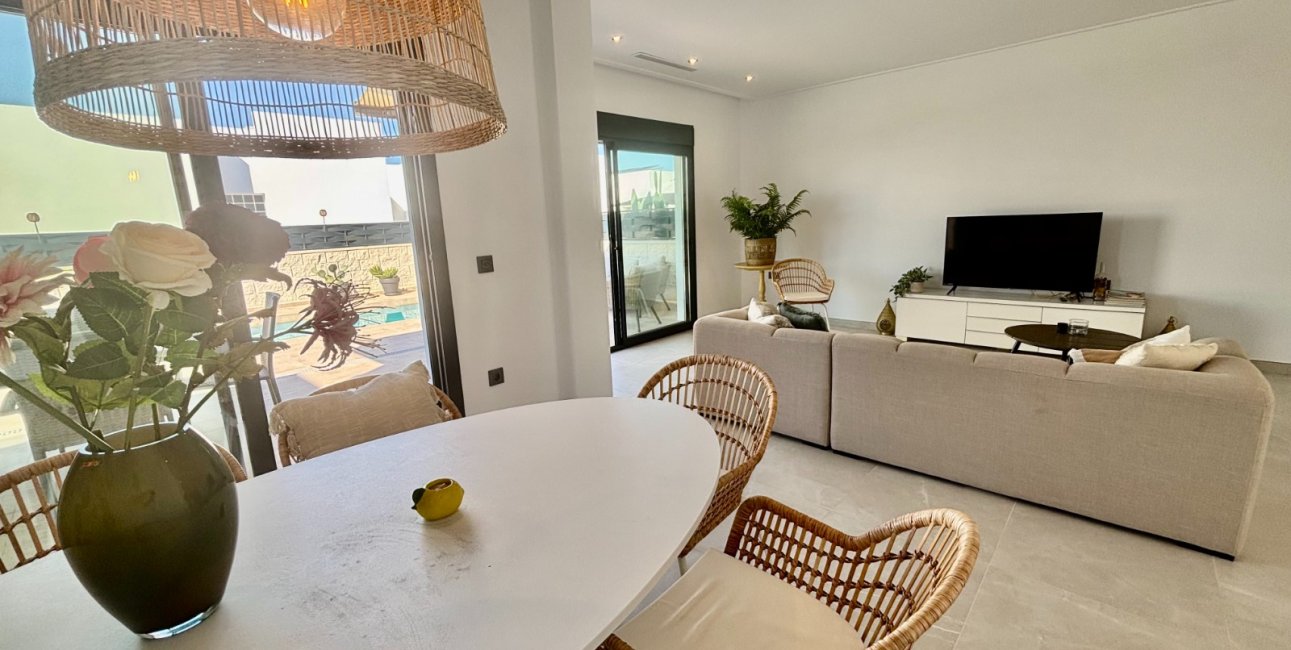 Resale - Villa -
Benijofar - Benijofar - Village