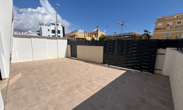 Resale - Villa -
Benijofar - Benijofar - Village