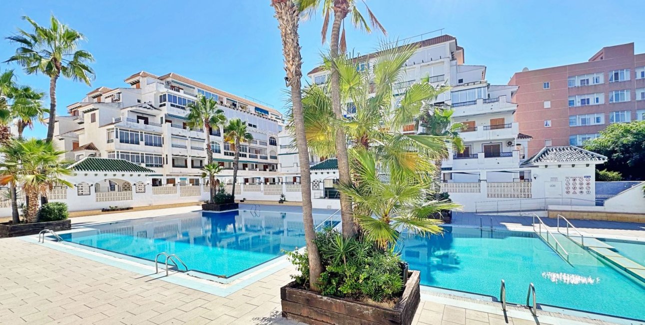 Resale - Apartment / flat -
Torrevieja - La Mata